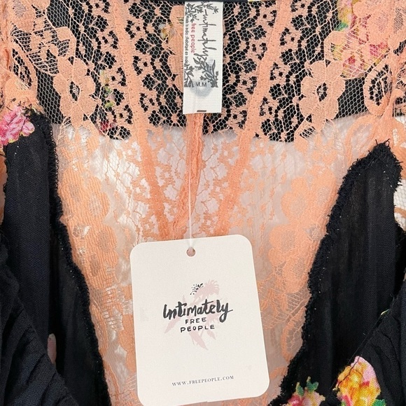Free People Intimately Poppy Ruffle Bodysuit NWT Black Floral - Picture 15 of 16